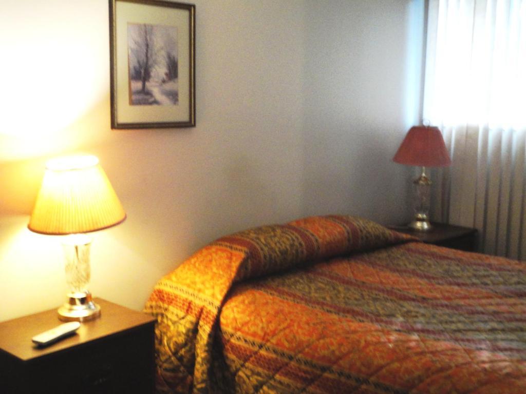 Blue Stream Motel Вернон Номер фото