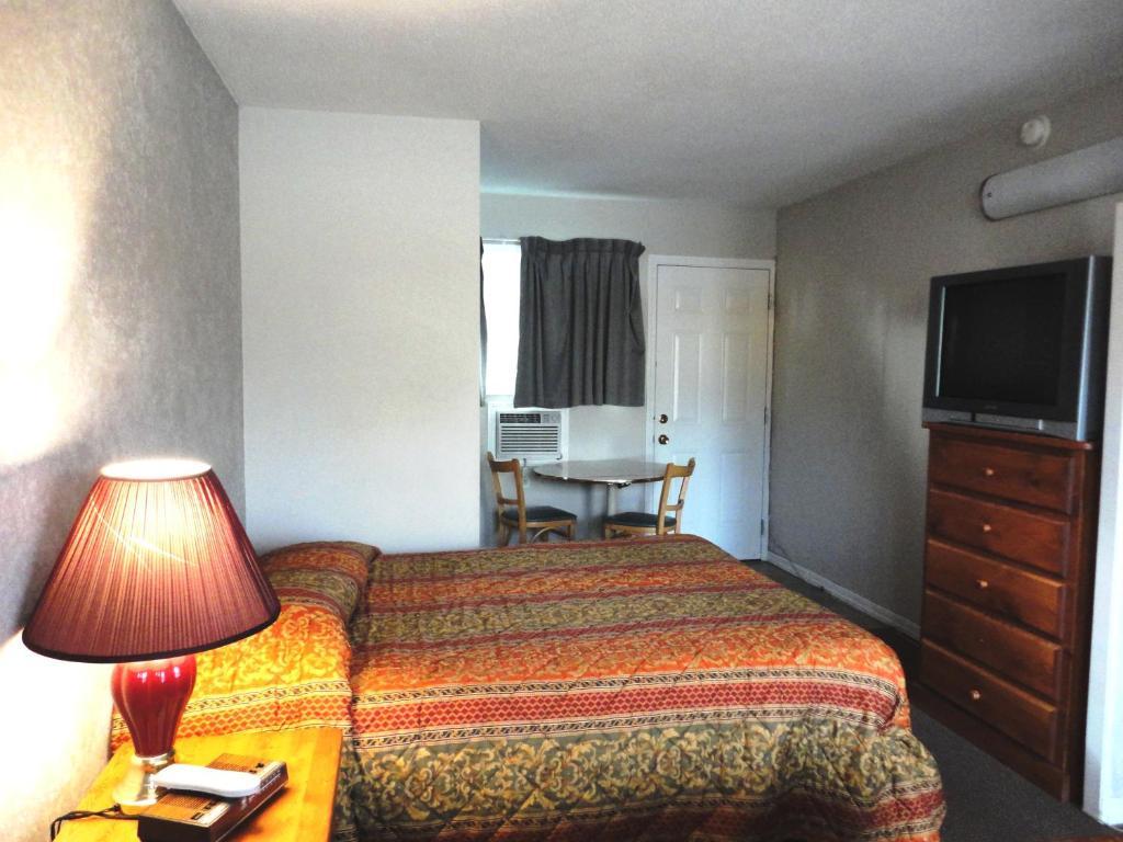 Blue Stream Motel Вернон Номер фото